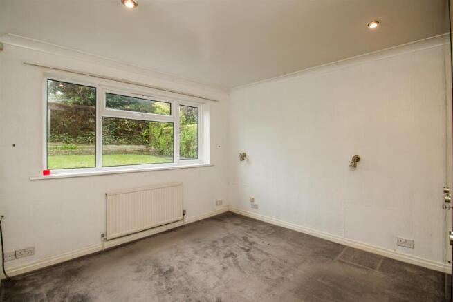 2 bed Bungalow for sale Image 6