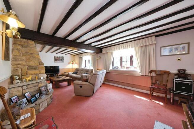 5 bed Link Detached House for sale Image 11