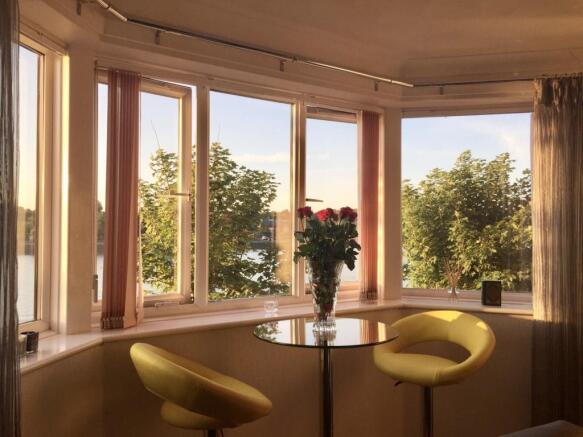 Lounge / Diner