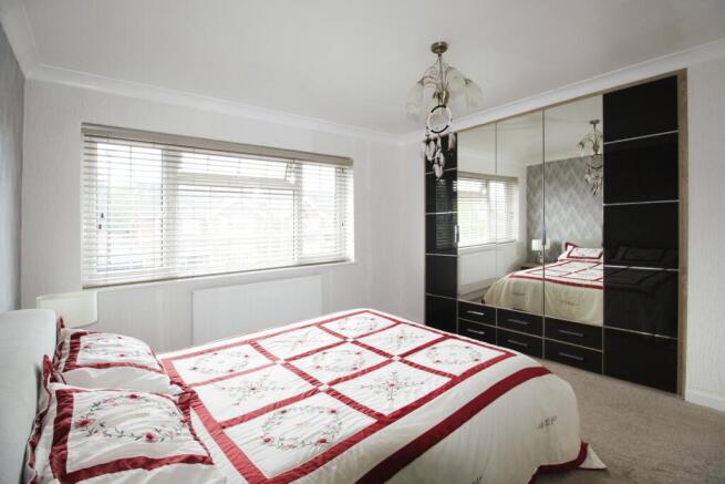 Bed 1.JPG
