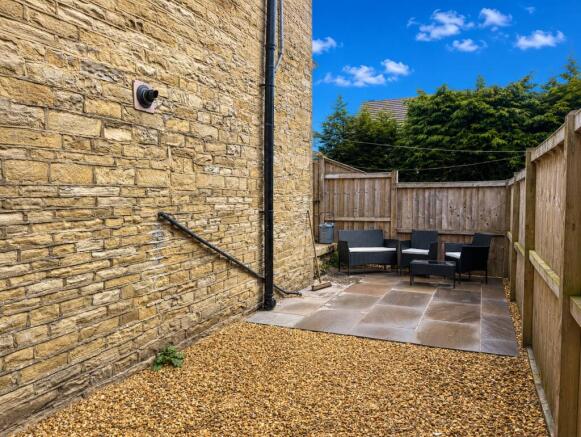 2 bed Terraced for sale Image 9