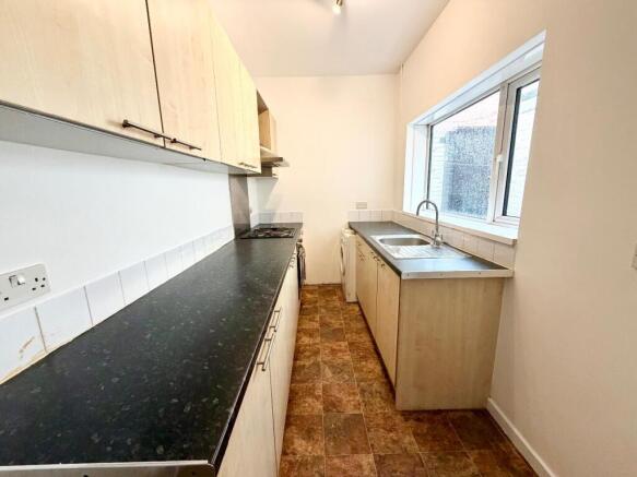 2 bed Terraced for sale Image 5