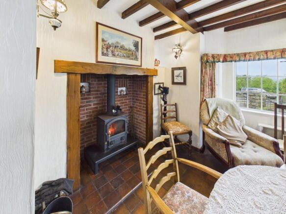 3 bed Semi-Detached for sale Image 4