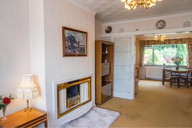 Lounge/Dining Room
