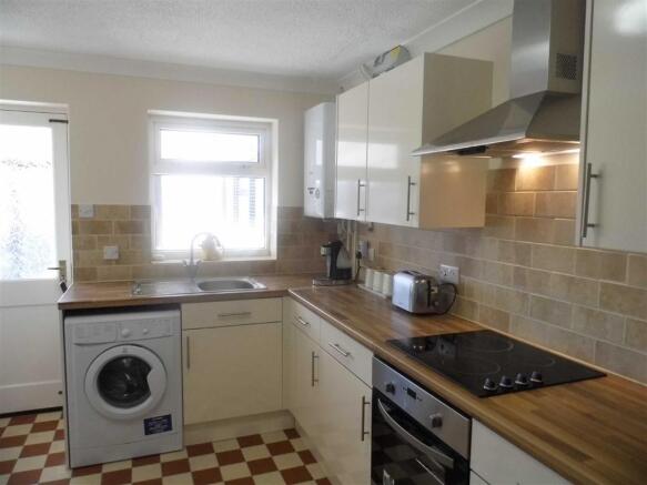 KITCHEN/BREAKFAST RO