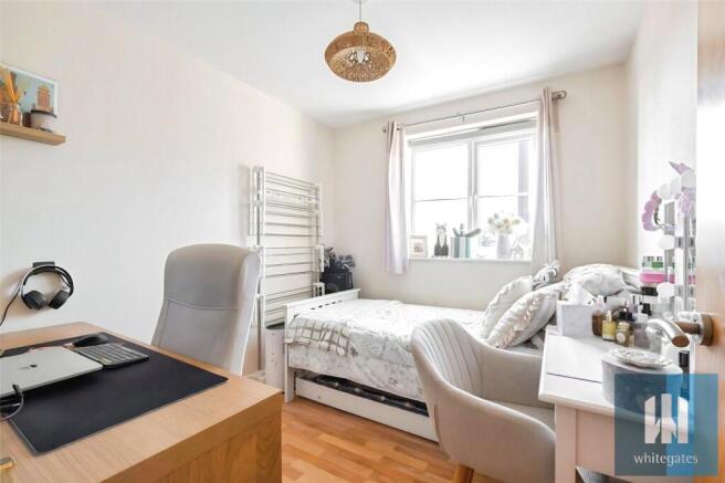 2 bed Apartment to rent Image 6
