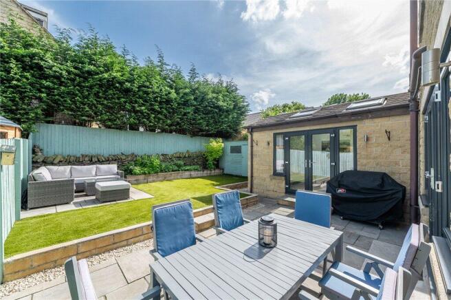 5 bed Detached for sale Image 10