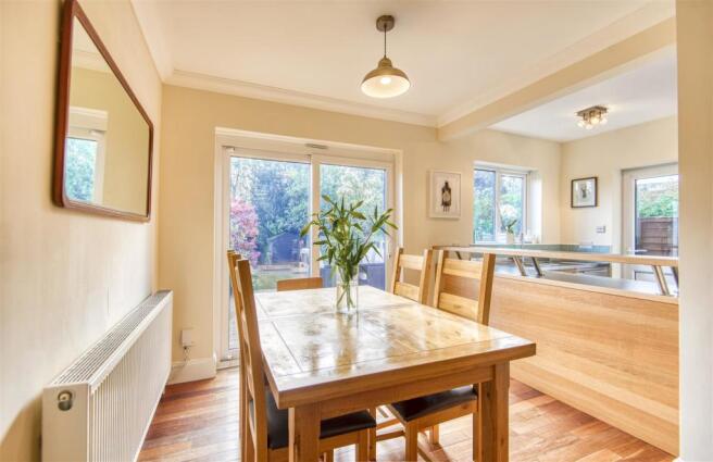 4b Dining Room.jpg