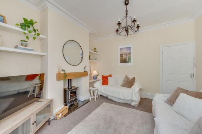 3 bed Terraced for sale Image 9