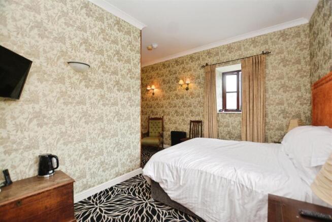 2 bed Semi-Detached for sale Image 7