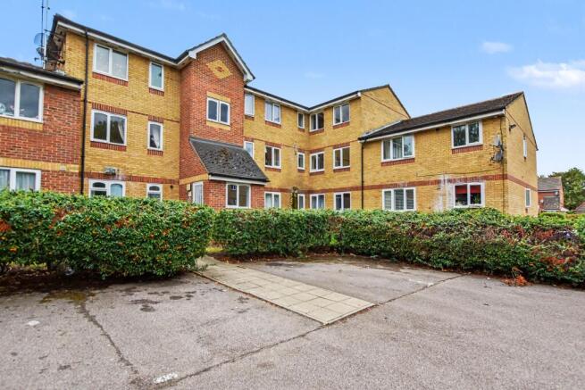 90 Shortlands Close, Belvedere DA17 5QY