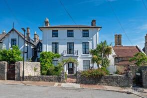 Flat A, Yarborough, Augusta Road, Ryde PO33 3AU