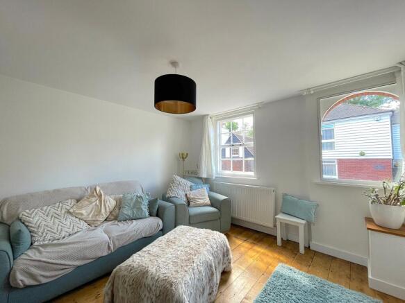 Living Room (4)