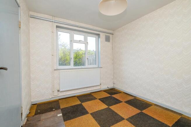 1 Green Way, Burnham, Slough, SL1 8HN