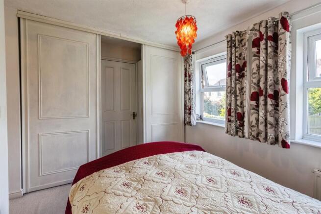 3 bed Semi-Detached for sale Image 9