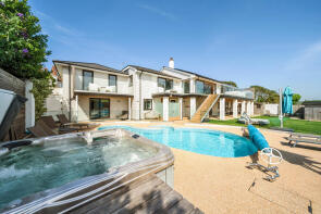 38, Trevean Way, Newquay TR7 1TW