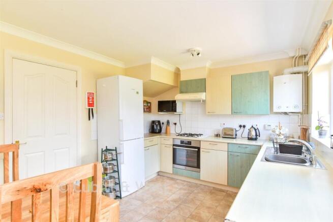 Kitchen/ Breakfast Room
