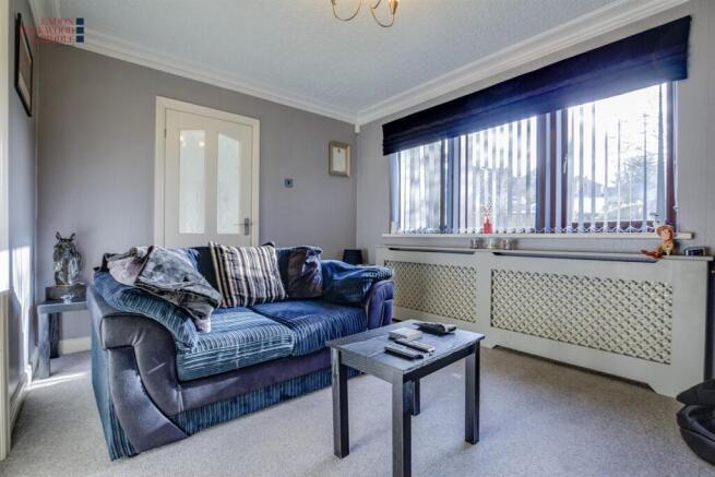4 bed Detached for sale Image 7
