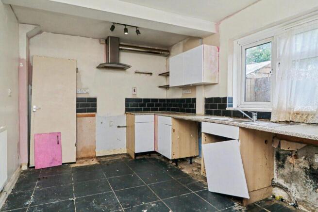 Corneville Road - Kitchen
