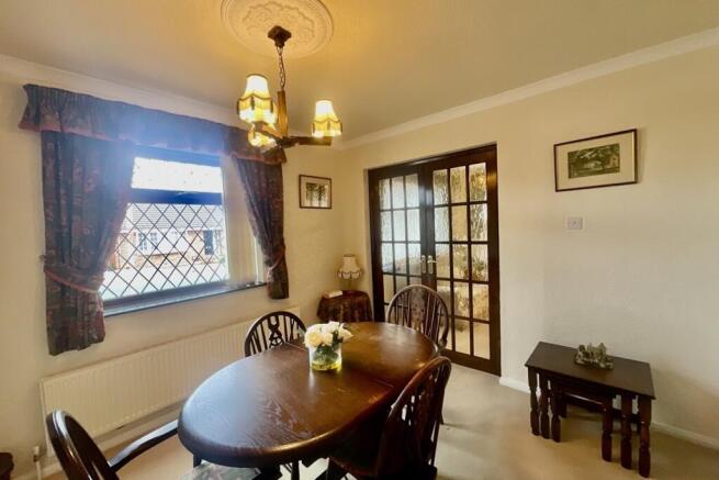 3 bed Bungalow for sale Image 5