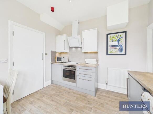 2 bed Flat for sale Image 8