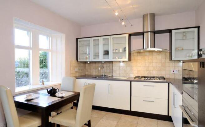 Breakfasting Kitchen