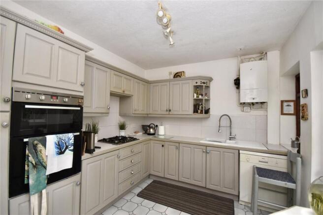 3 bed Semi-Detached for sale Image 4
