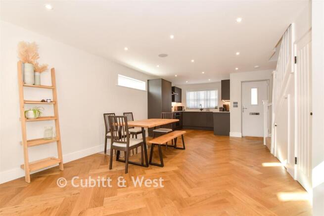Lounge/Kitchen
