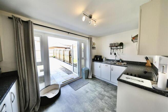 2 bed Terraced for sale Image 7