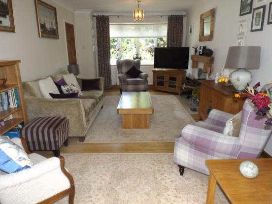 Lounge 2