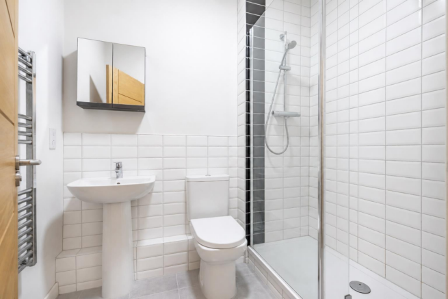 2 bed Apartment for sale Image 10