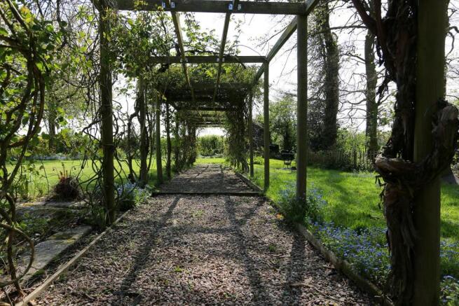 045 Gardens.JPG