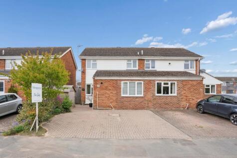 Fairfield Close, Grove, OX12