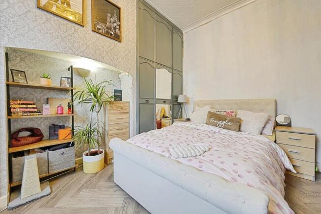 2 bed Terraced for sale Image 12