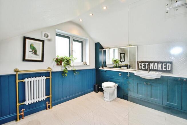 3 bed Detached for sale Image 8