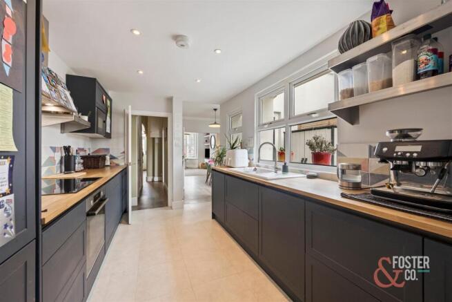 Connaught Terrace, 4-013.JPG