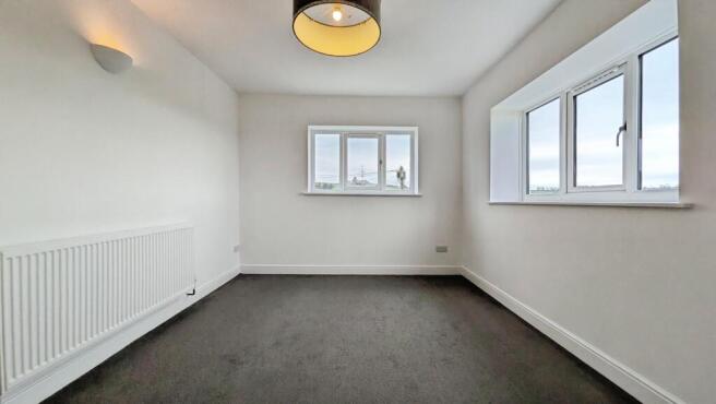 2 bed Flat for sale Image 12