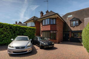 939a, Finchley Road, London NW11 7PE