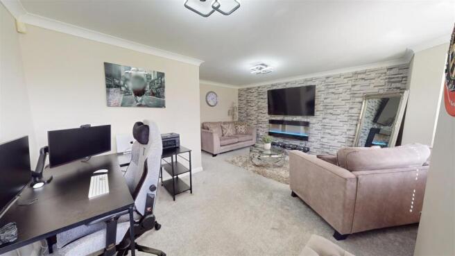 4 bed Town House for sale Image 10