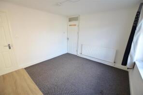 11, Larch Close, Slough SL2 1ES