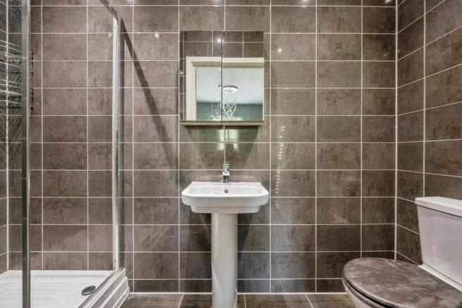 4 bed Detached for sale Image 12