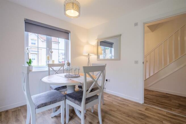 022-2_Hunterfield_Place_Carluke_ML84GY.jpg