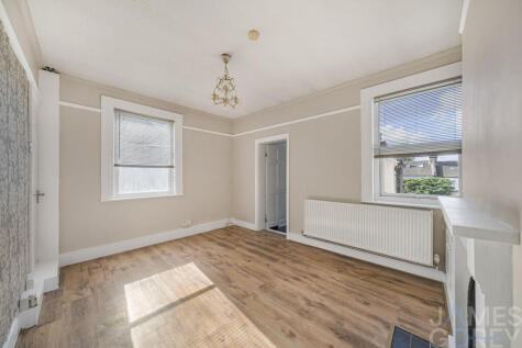 Elm Road, Greenhithe, DA9 9DL