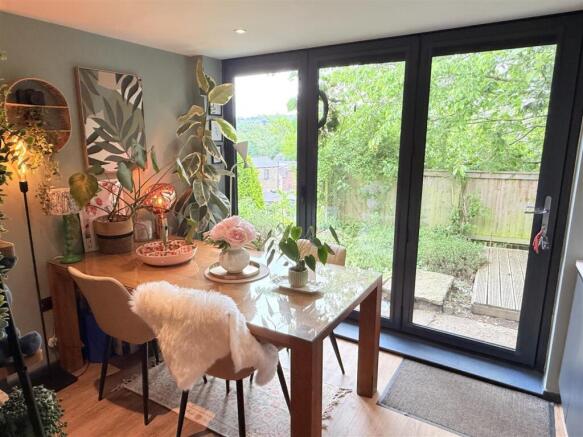 2 bed Cottage for sale Image 9