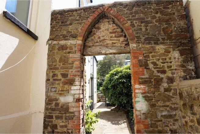 archway.JPG