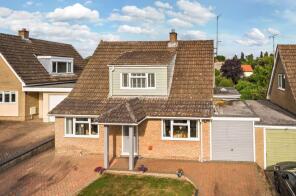 6, Burridges Close, Bedford MK43 7QE