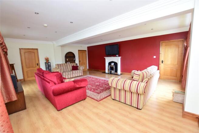 Living Room (2)