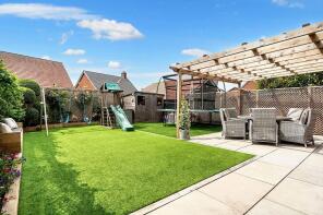 30, Rhodes Way, Billingshurst RH14 9ZN