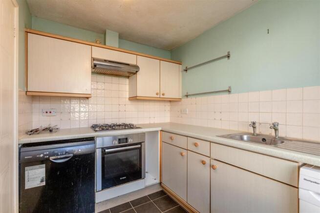 Pursey Drive, Bradley Stoke Kitchen 2.jpg