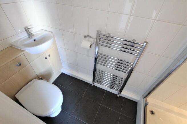 En-Suite 2